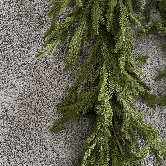 Christmas evergreen garland. Approximately 6 ft. Long - Picture 3 of 4